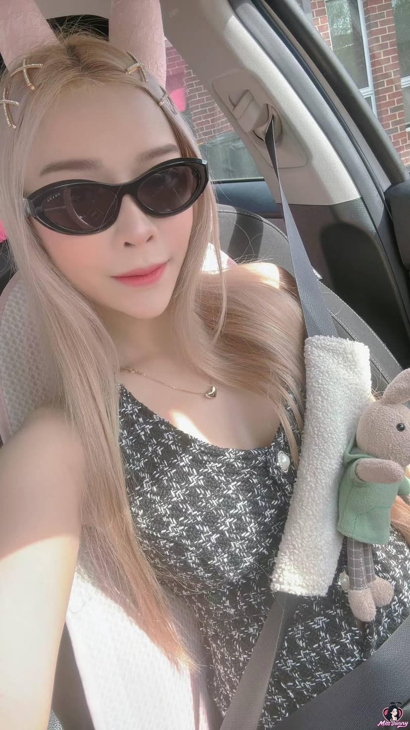 小e